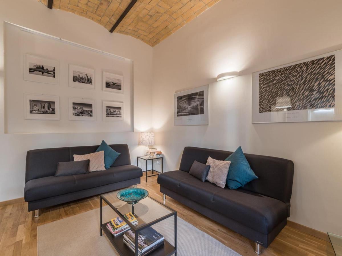 The Best Rent - Elegant Flat Near Colosseum Roma Esterno foto